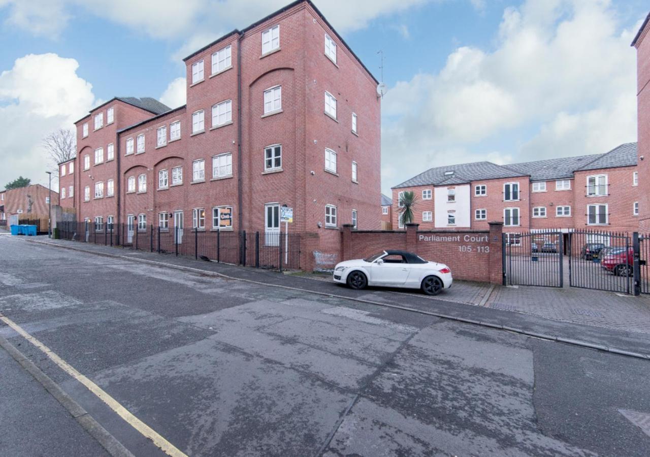 Derby Parliament Spacious 2Bedroom Apartment With Parking Exterior foto